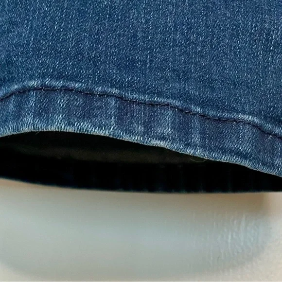 Chico’s So Slimming Jeans size 3 Short (petite) Denim Blue Medium Wash (large)16 - Picture 6 of 11